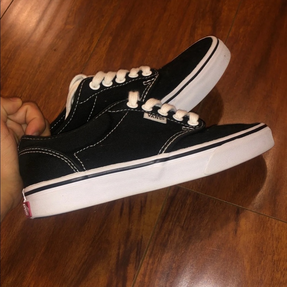 Vans - Picture 6 of 7